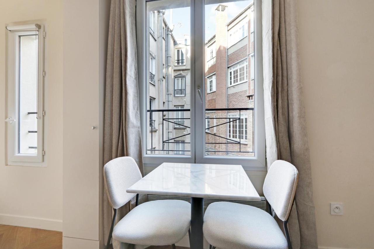 Pick A Flat'S Apartments In Saint-Lazare - Rue De Londres Париж Екстериор снимка